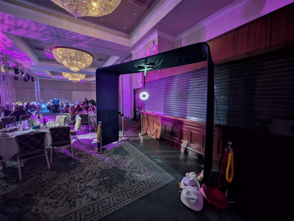 PXL_20251030_200446756.NIGHT